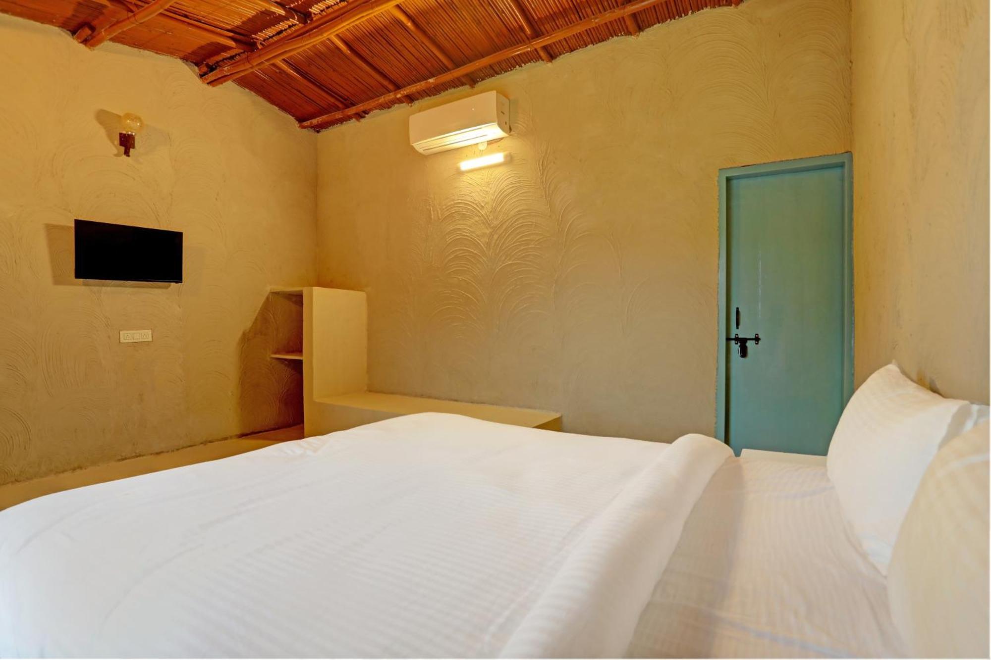 Hotel O The Mud House Bhundsi Exterior photo