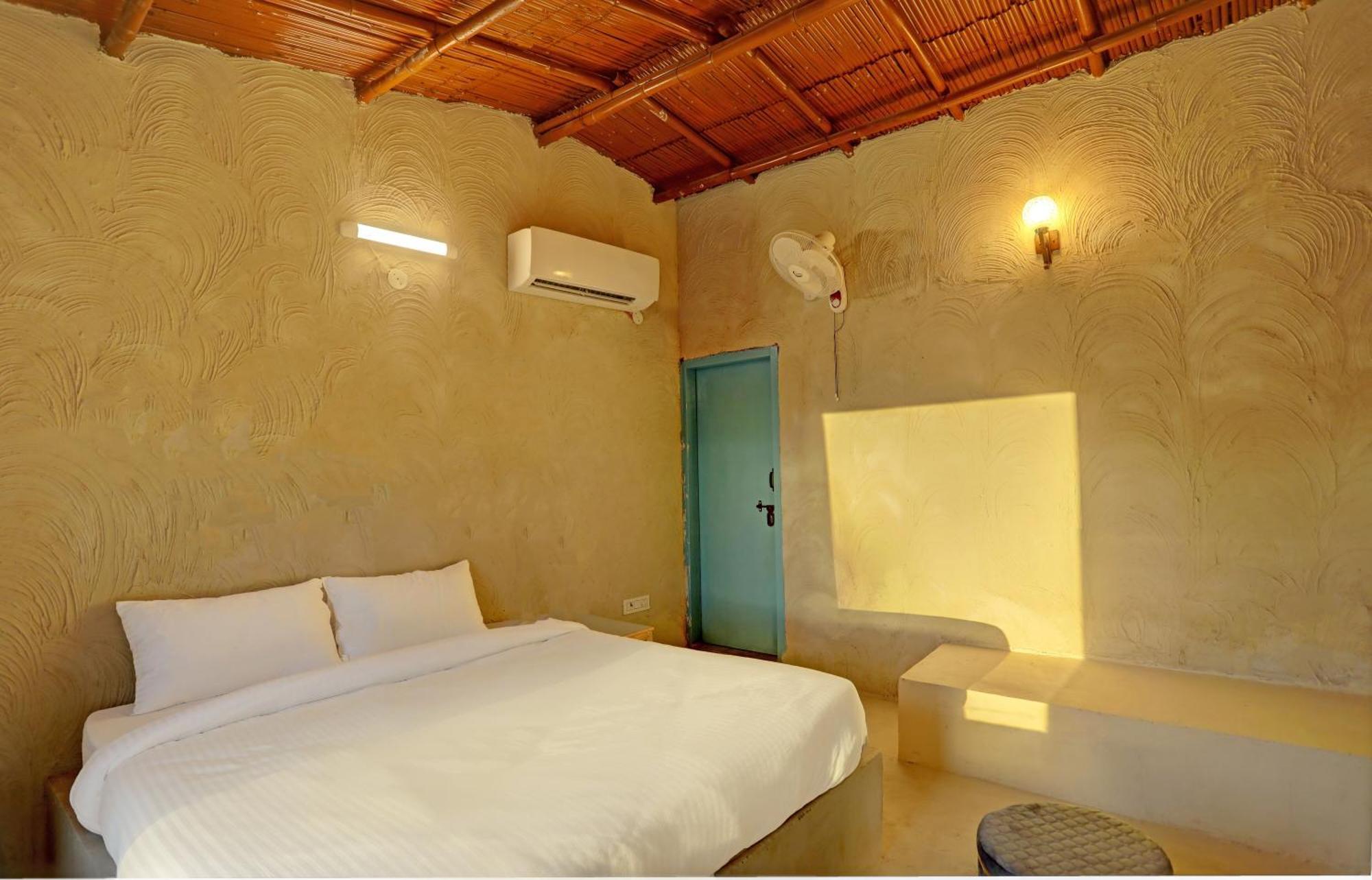 Hotel O The Mud House Bhundsi Exterior photo